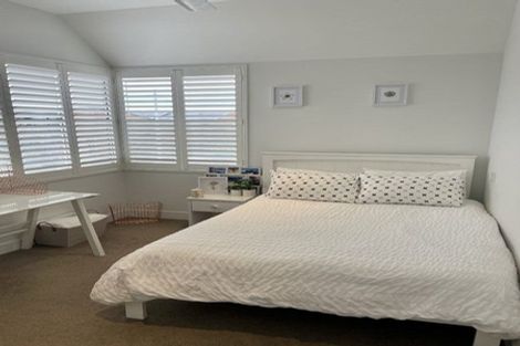 Photo of property in 14 Isitt Road, Hobsonville, Auckland, 0616