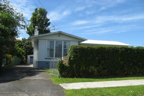 Photo of property in 5 Koru Street, Mangere Bridge, Auckland, 2022