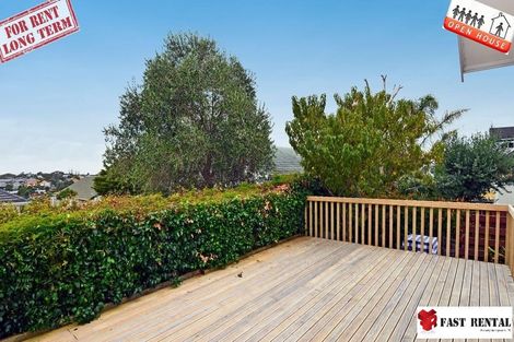 Photo of property in 17 Celeste Place, Totara Vale, Auckland, 0627