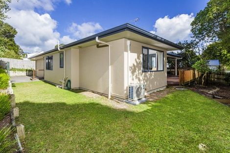 Photo of property in 1/6 Wykeham Place, Glenfield, Auckland, 0629
