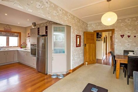 Photo of property in 6 Karaka Street, Hokowhitu, Palmerston North, 4410
