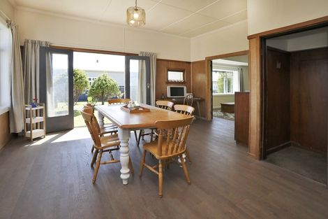 Photo of property in 25 Burrows Street, Bluff, 9814