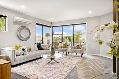 Photo of property in 25 Meadowland Drive, Somerville, Auckland, 2014