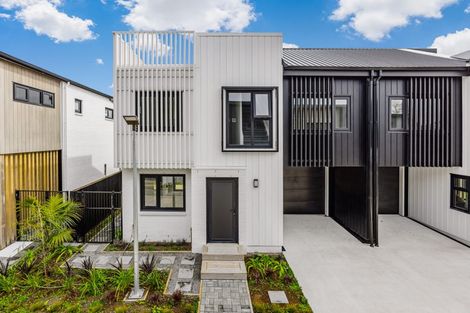 Photo of property in 15 Kaaramuramu Lane, Mangere Bridge, Auckland, 2022