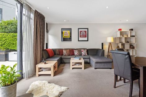Photo of property in Cooks Apartments, Gg/24 James Cook Crescent, Remuera, Auckland, 1050