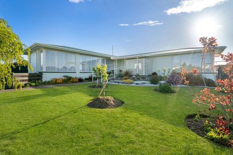 Photo of property in 2 Highfield Terrace, Newfield, Invercargill, 9812