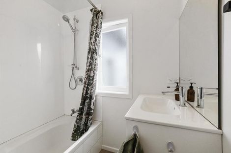 Photo of property in 90 Tirau Street, Putaruru, 3411