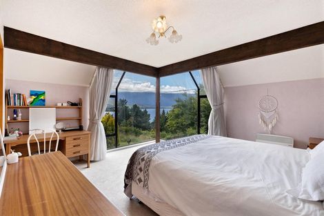 Photo of property in 6 Thorn Crescent, Fernhill, Queenstown, 9300