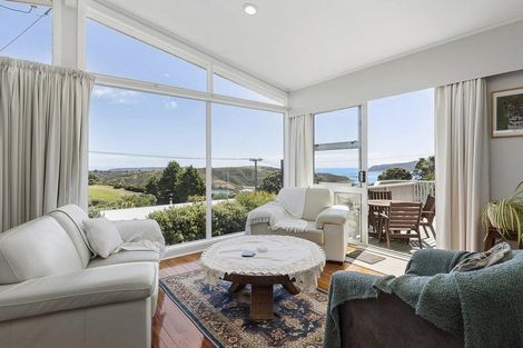 Photo of property in 3 Tirowhanga Road, Paremata, Porirua, 5024