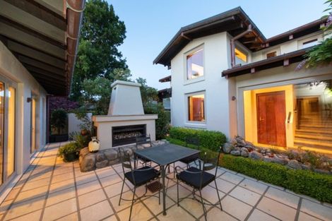 Photo of property in 12 Pastoral Lane, Hokowhitu, Palmerston North, 4410