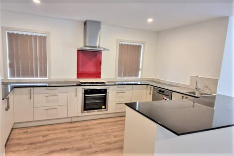 Photo of property in 28 Ararino Street, Trentham, Upper Hutt, 5018