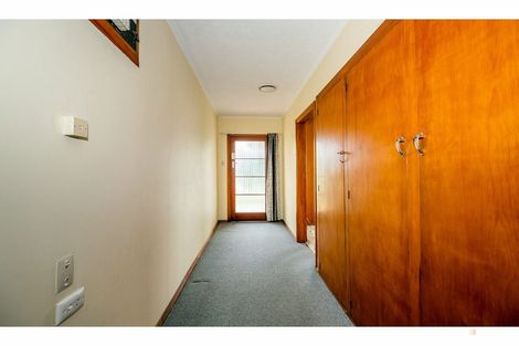 Photo of property in 1 Regent Street, Waimate, 7924