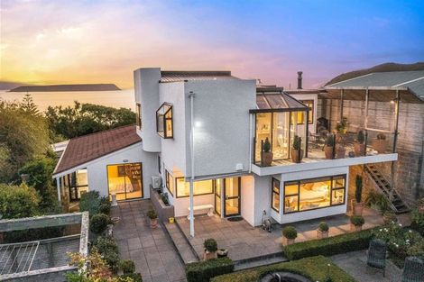 Photo of property in 26 Ogilvy Terrace, Plimmerton, Porirua, 5026