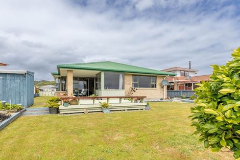 Photo of property in 20 Parfitt Place, Greymouth, 7805