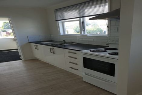 Photo of property in 2 Mariner Street, Mangere, Auckland, 2022