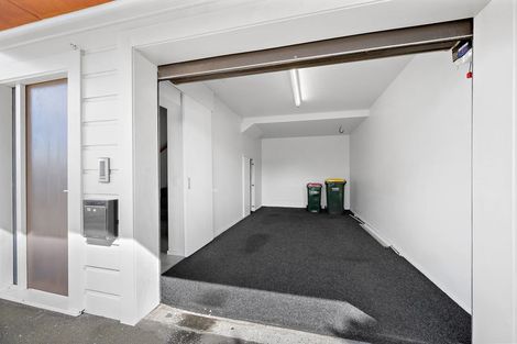 Photo of property in 2/1a Elizabeth Street, Petone, Lower Hutt, 5012