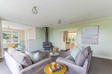 Photo of property in 16 Toia Street, Marton, 4710