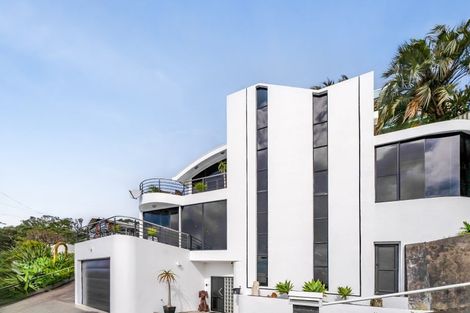 Photo of property in 5 Weston Street, Moturoa, New Plymouth, 4310