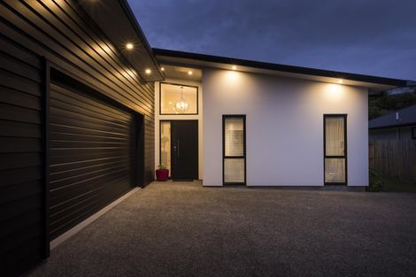 Photo of property in 5 Freedom Drive, Kelvin Grove, Palmerston North, 4414