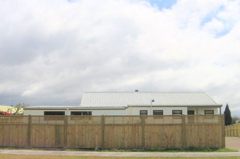 Photo of property in 5 Kempton Place, Richmond Heights, Taupo, 3330