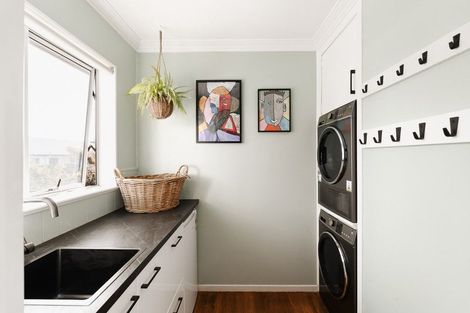 Photo of property in 26 Riverton Road, Mount Maunganui, 3116