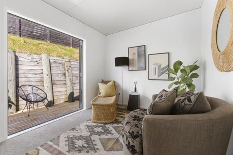 Photo of property in 1a Gordon Street, Glen Avon, New Plymouth, 4312