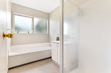 Photo of property in 22 Broadfield Street, Massey, Auckland, 0614