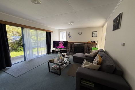 Photo of property in 27 Ranui Street, Waikawa, Picton, 7220