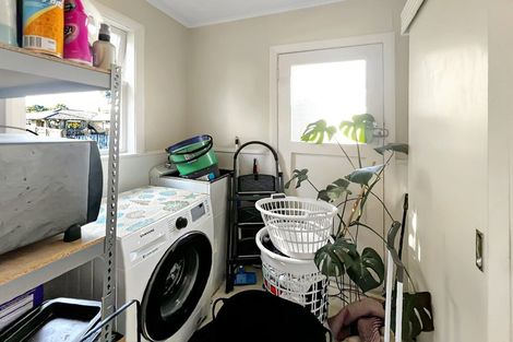 Photo of property in 1/106 Linton Street, West End, Palmerston North, 4410