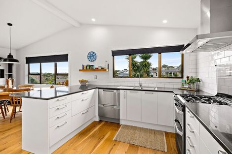 Photo of property in 51 Mera Road, Algies Bay, Warkworth, 0920