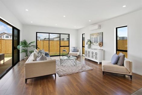 Photo of property in 13 Kaitiaki Drive, Clarks Beach, 2122