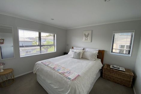 Photo of property in 10 Mauku Lane, Greenhithe, Auckland, 0632