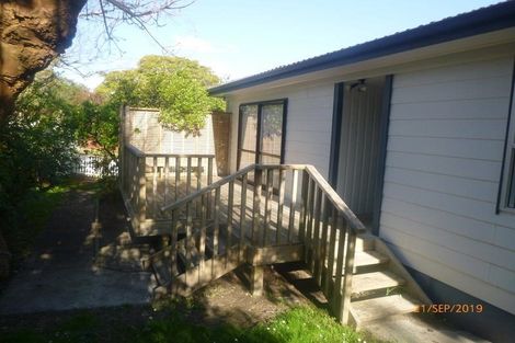 Photo of property in 7 Kemp Road, Massey, Auckland, 0614