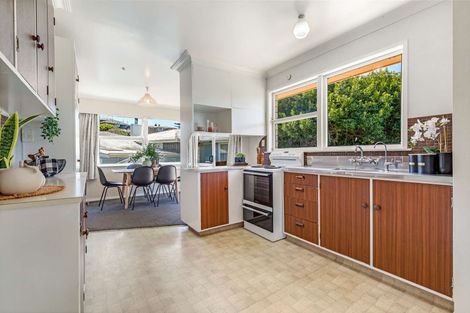 Photo of property in 19 Warwick Place, Brookfield, Tauranga, 3110