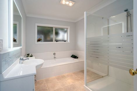 Photo of property in 7 Cooper Crescent, Cambridge, 3434