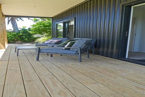 Photo of property in 15 Hau Lane, Oakura, 4314