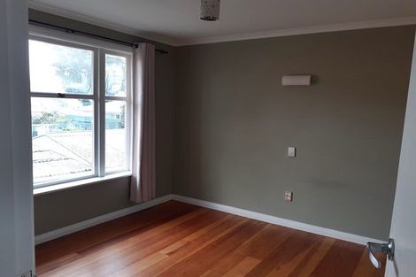 Photo of property in 6 Hughes Avenue, Hokowhitu, Palmerston North, 4410