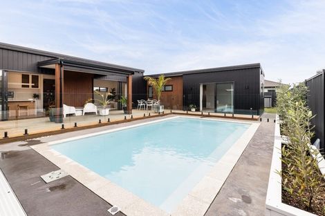 Photo of property in 2 Hikawera Drive, Frimley, Hastings, 4120