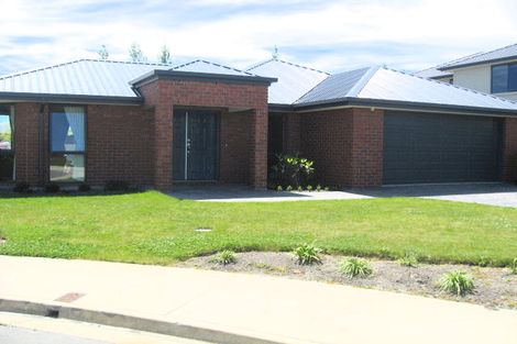 Photo of property in 19 Anglem Way, Northwood, Christchurch, 8051