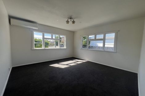 Photo of property in 9 Aorangi Road, Bryndwr, Christchurch, 8053