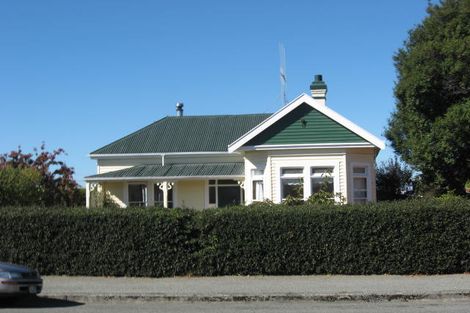 Photo of property in 19 Rhodes Street, Waimate, 7924