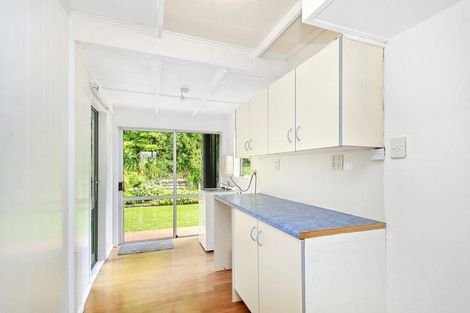 Photo of property in 4 Saint Hildas Glade, Tawa, Wellington, 5028