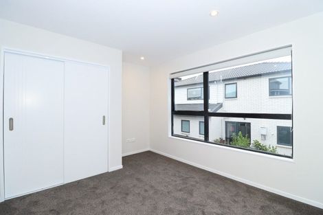 Photo of property in 14b Gulf Crest, Bucklands Beach, Auckland, 2012