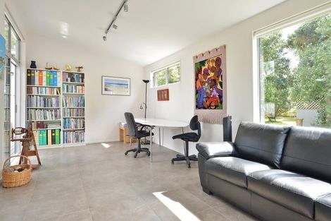 Photo of property in 132 Blue Pacific Parade, Riversdale Beach, Masterton, 5872