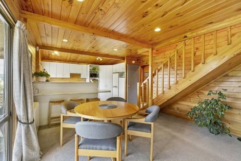 Photo of property in 2 Grand Vue Road, Kawaha Point, Rotorua, 3010