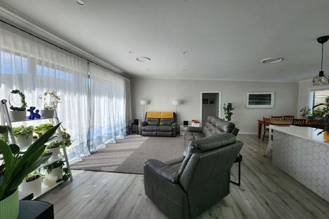 Photo of property in 1184a Taita Drive, Taita, Lower Hutt, 5011