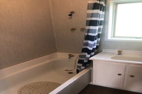 Photo of property in 1/26 Velma Road, Hillcrest, Auckland, 0627