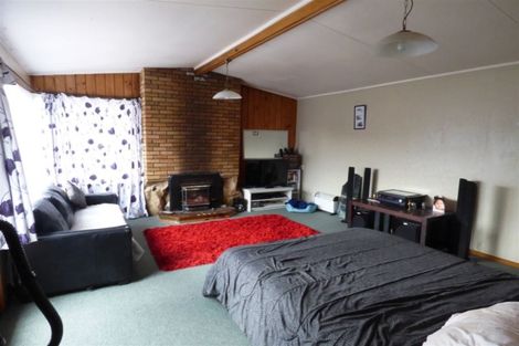 Photo of property in 23 Gorge Road, Clinton, 9534