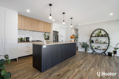 Photo of property in 23 Sandy Place, Waihi Beach, 3611