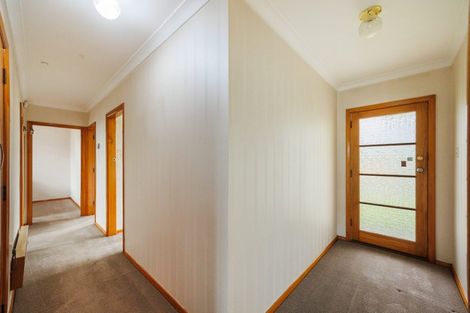 Photo of property in 10 Marsden Place, Awapuni, Palmerston North, 4412